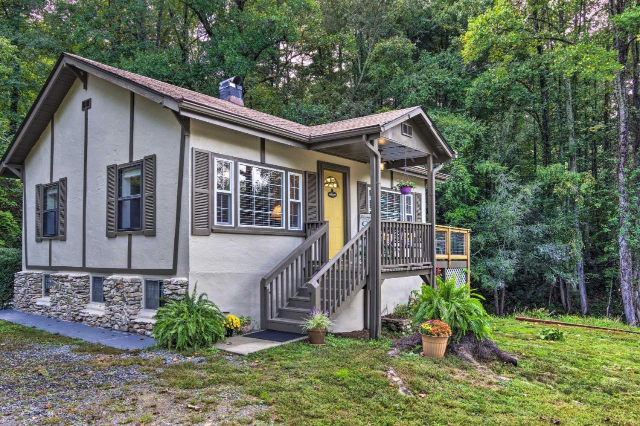 Shaw Creek Cottage With Fire Pit And Forest Views Hendersonville Extérieur photo