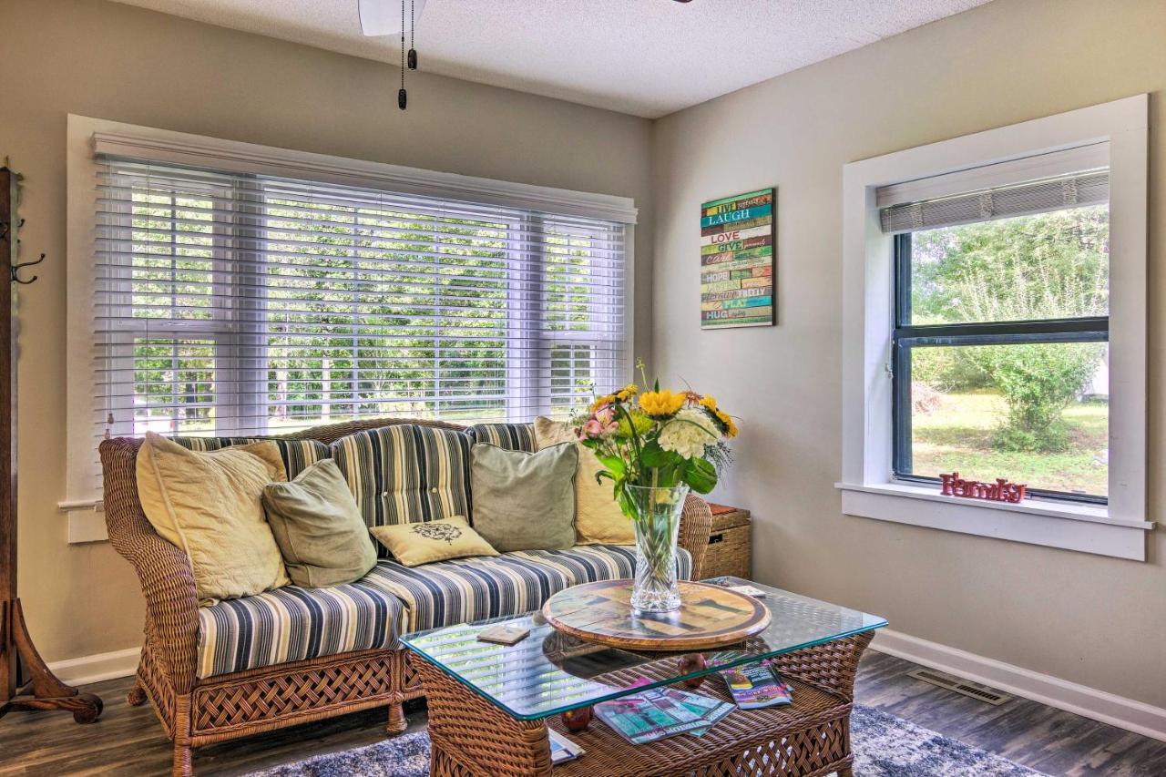 Shaw Creek Cottage With Fire Pit And Forest Views Hendersonville Extérieur photo