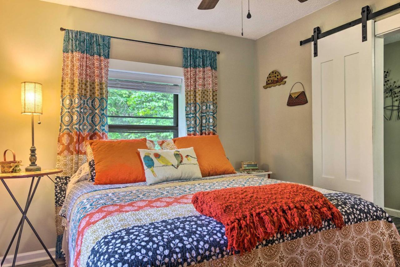 Shaw Creek Cottage With Fire Pit And Forest Views Hendersonville Extérieur photo