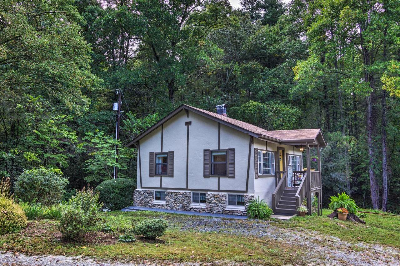 Shaw Creek Cottage With Fire Pit And Forest Views Hendersonville Extérieur photo